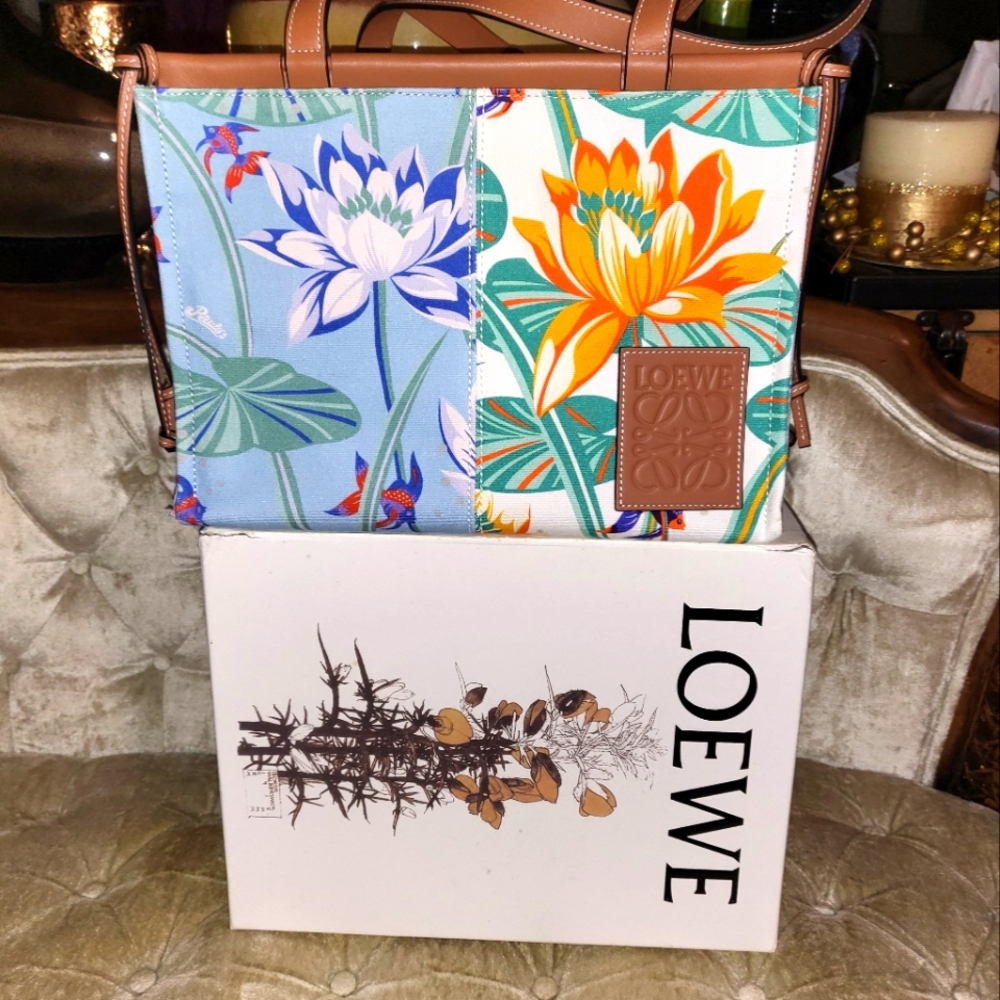 (Sold)Authentic Loewe Paula's Ibiza cushion floral tote - Picture 2 of 8